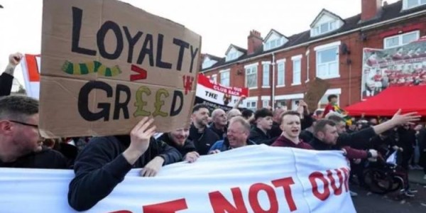 曼晚：在引进塞斯科后，曼联球迷团体取消对拉特克利夫的抗议计划