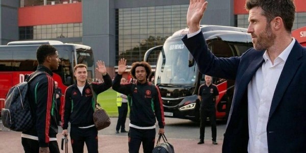 曼联清洗名单一员转变立场，荷兰锋将渴望留队打替补，梦剧场情怀难舍