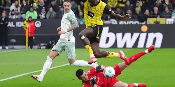 周三010德甲焦点！汉堡主场硬刚勒沃库森？伤停满营VS传控豪强，比分进球数精准预判